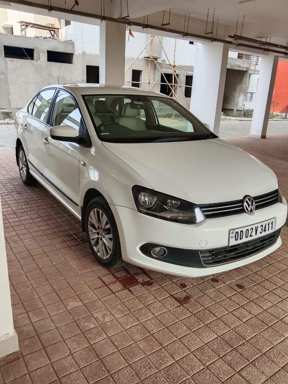 Volkswagen Vento(2014-2015) Highline Petrol At
